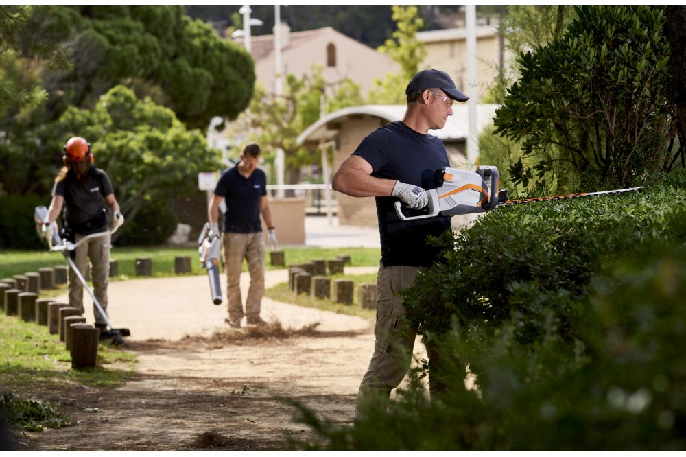 Pellenc ESSENTIAL: erste professionelle Akkuger&auml;te mit 44-V-Einsteckakkus